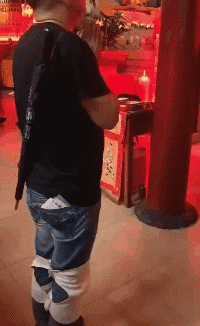 3DM轻松一刻第434期 美女亮出大白腿想诱惑谁？