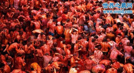 世界十大让外国人不解的节日，日本铁男根祭(www.uuziyuan.com)