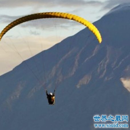  全球十大火山度假圣地，毁灭一切后的重建美景就是天堂。(www.uuziyuan.com)