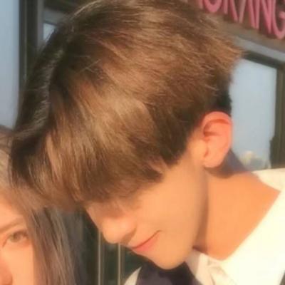 ��ĵ�����_ůů��������ͷ��