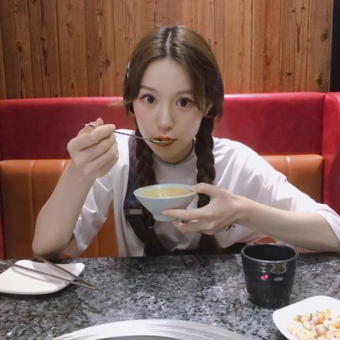 С�����ĺ�Ư���ܿɰ��� ������