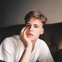 �ҵ�������½�� ���첡������Ů