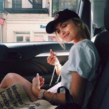 �򵥵�����_��ֻʣ��ɫ�ļ򵥸���