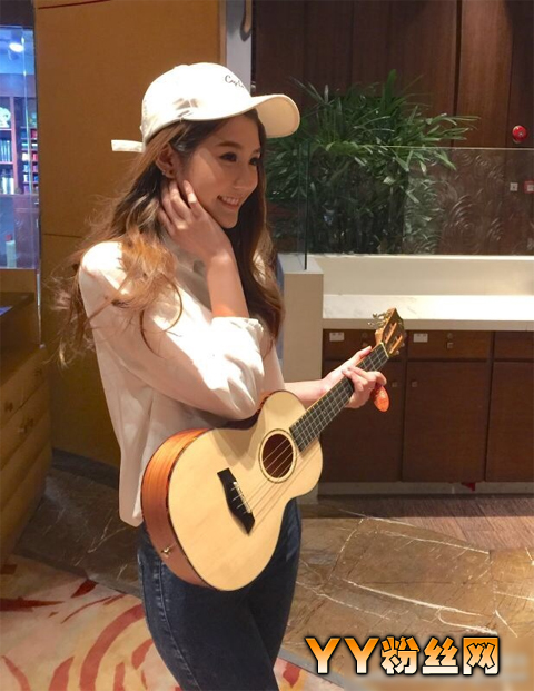 一站到底张一清超萌私房照曝光 独立音乐人张一清微博个人资料