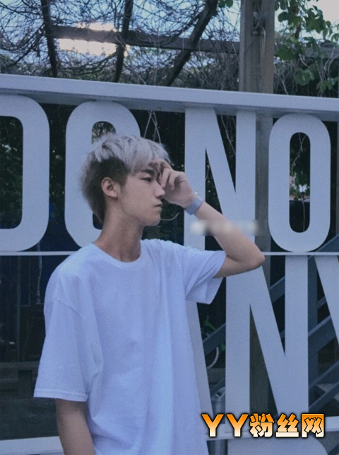 ֮ŮƬ ϼͥ