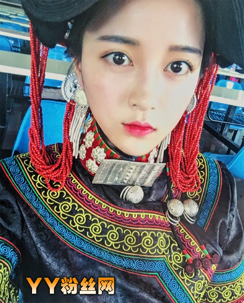 彝族美女吉布乌芝唯美私照 一站到底吉布乌芝个人资料男友是谁