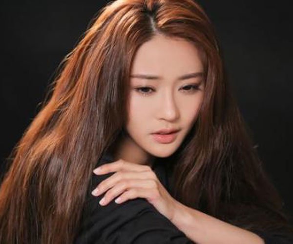 陈冰身价三十亿? 花钱买角色成演员？演技令人期待