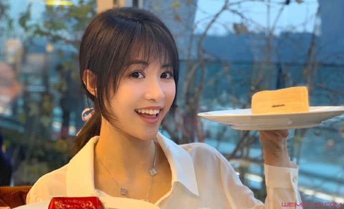 ʫ俸 Աһ