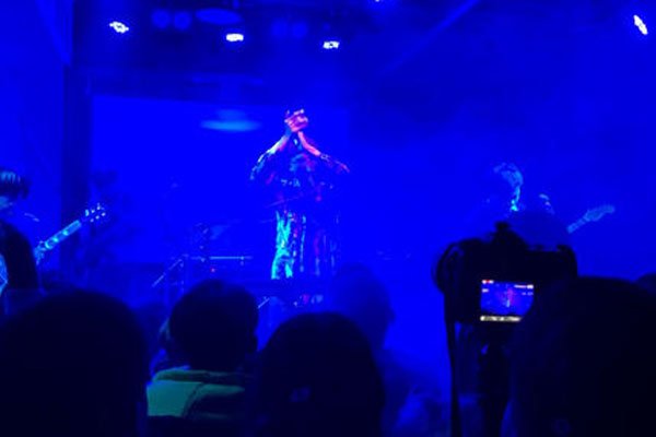 ���ӵ��ֶ�����������˭ ���ӻ�ͷ�ŶӸ��ϵ�������ʲô