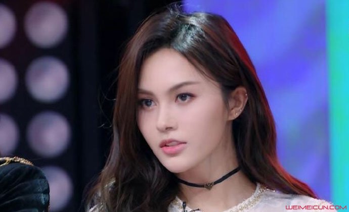 青春有你2邹思扬资料 被指撞脸昆凌的邹思扬是混血儿吗