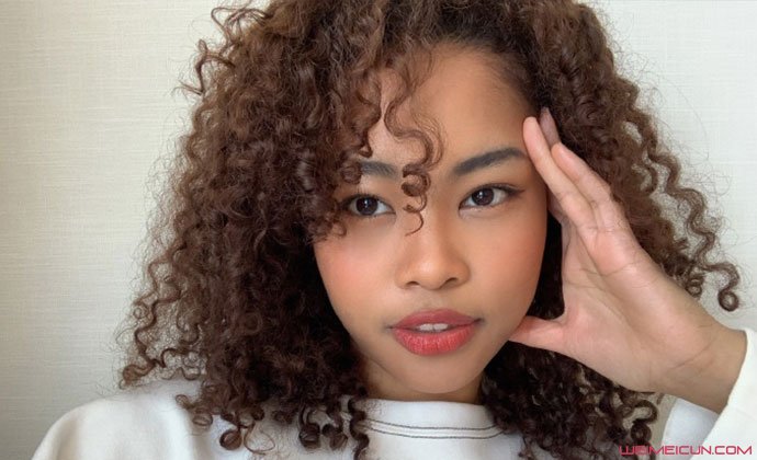 �ٷƷƸ������� �зǻ�Ѫѧ����Ů�μӴ���Ӫ����ע