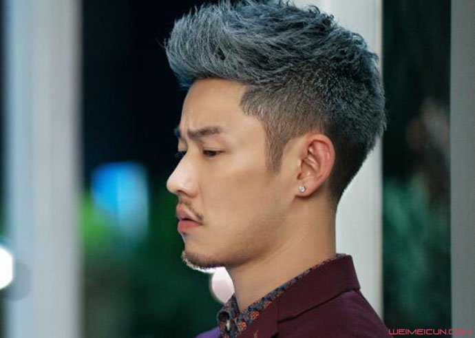 ��˵�ټ���������˭�ݵ� ��¶���������������³���ʲô