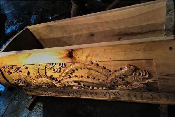 �������ڹײ���ı仯 ����Ϊ���󲻻����ؼ����յ�һ��