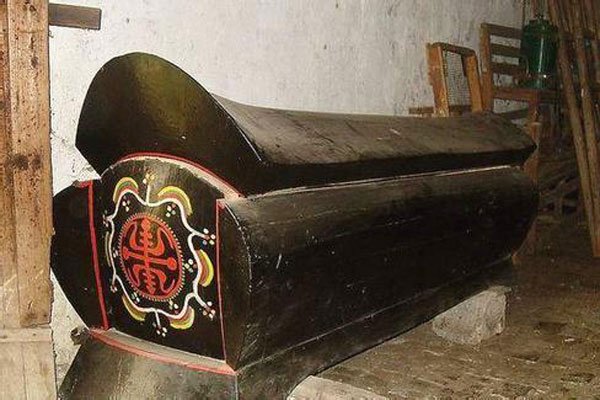 �������ڹײ���ı仯 ����Ϊ���󲻻����ؼ����յ�һ��