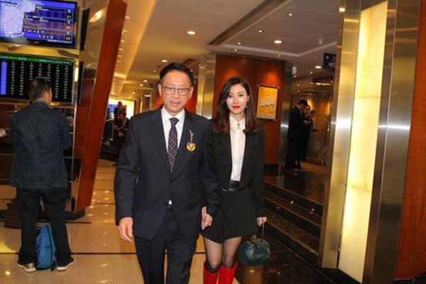 ������ÿ���ж���Ǯ ���Ƕ�Ǯ�ĸ�������ǲ�ͬ