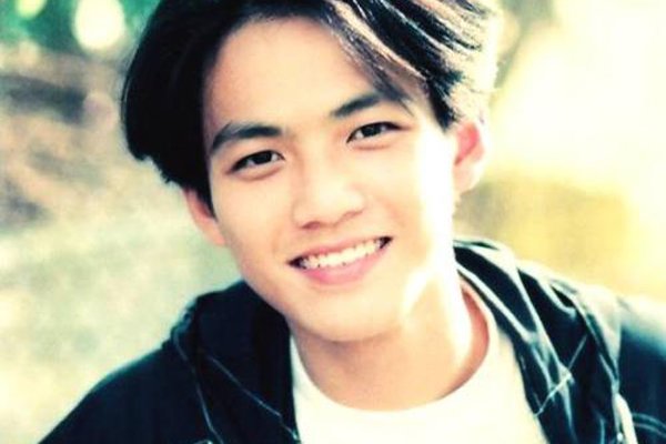 钟汉良和他老婆的感情好吗? 日久生情感情怎么会不好但也好不成偶像剧