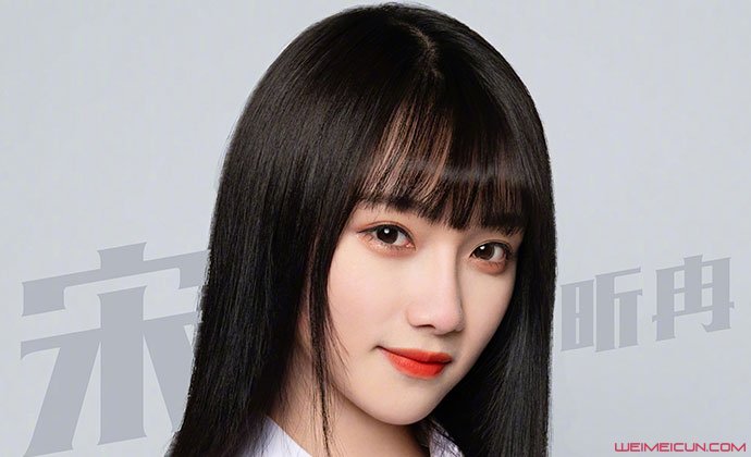 宋昕冉直拍翻车 成熟女团成员宋昕冉现舞台事故怎么回事