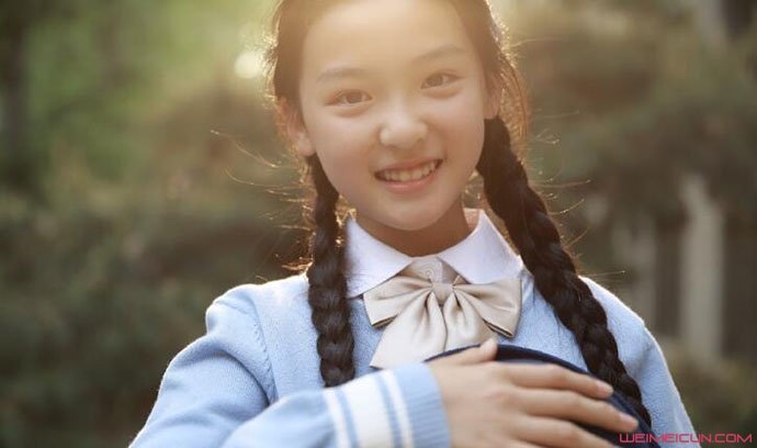 ����Ȼ�������� ��¶С��Ա����Ȼ����ô������