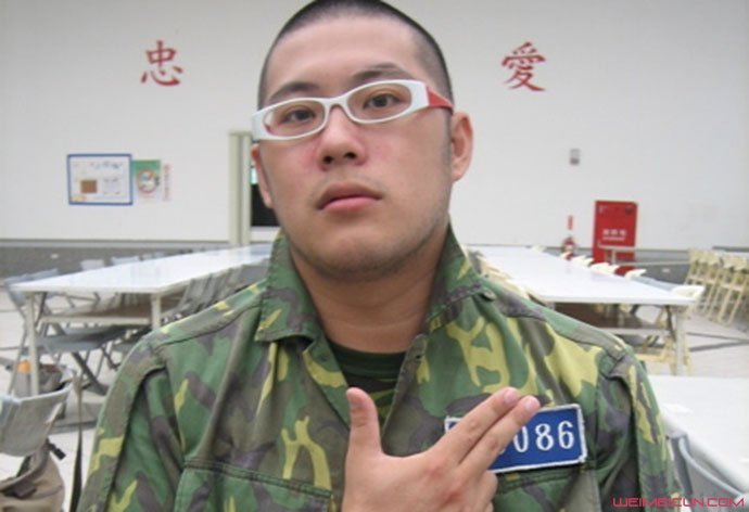 ����Ǹ������� ��ϸ���ϼ�����Ů�����Ȼ���ʶ���̱���