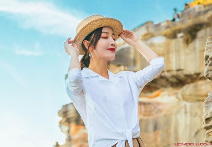 �����ƶ������� ��¶����������Լ���ʵ����