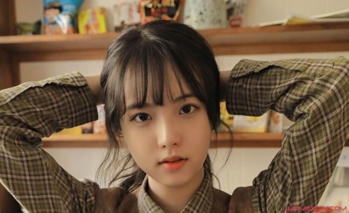 л��ʫ�������� С���ӽ��μӴ���Ӫ���Ǹ��羺��Ů