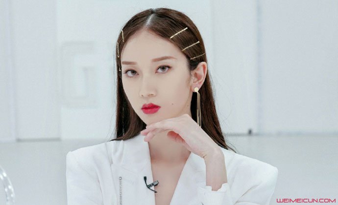 ���������������� �����۵ı���Ů�������ӻ���