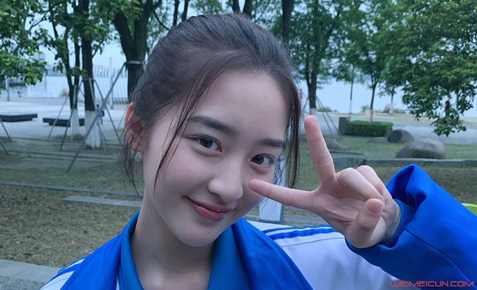 �˶����ǲ��Ǹ������� ��Ȧ�����䲮ĸ�йض�����ĸ��˭