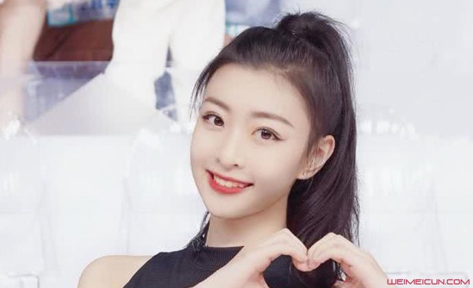 ���������ĸ����е� �μ�����2����Ϊ����ֻ��һ����ͷ