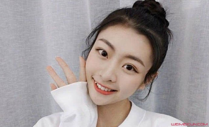 青你2王承渲父母是谁 跟妈妈姓王承渲是单亲家庭出身吗