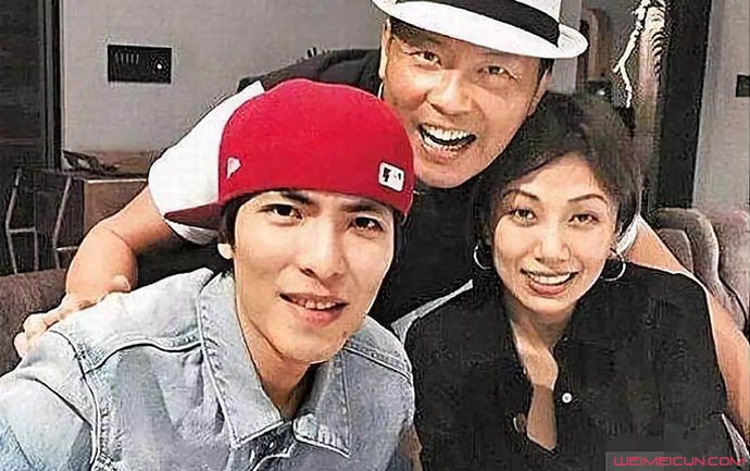 �����ڳ����뾭�������� ��ʶ������������Summer�����ع�