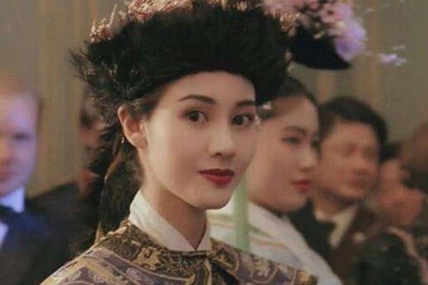 许晋亨的个人资料 妻子再度出山他的经济实力成谜