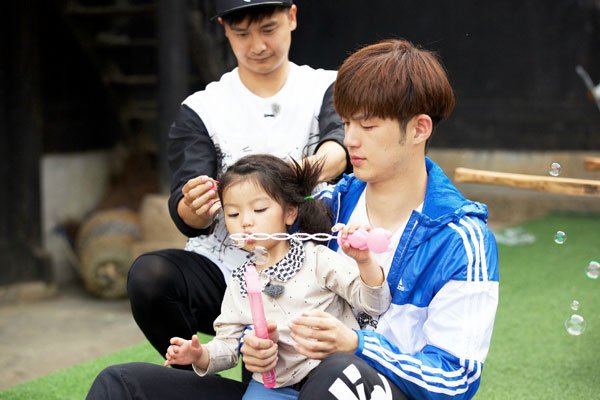 ��������ʷ �˶�Ա���ۻ�����Ȧ��չ�õĸ����ж��